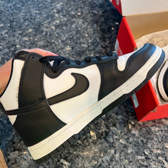 Nike Dunk High Panda Pandas - Picture 5 of 10